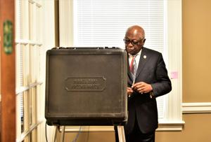 ‘Something has to be done’: Clyburn discusses guns, Ukraine, early voting